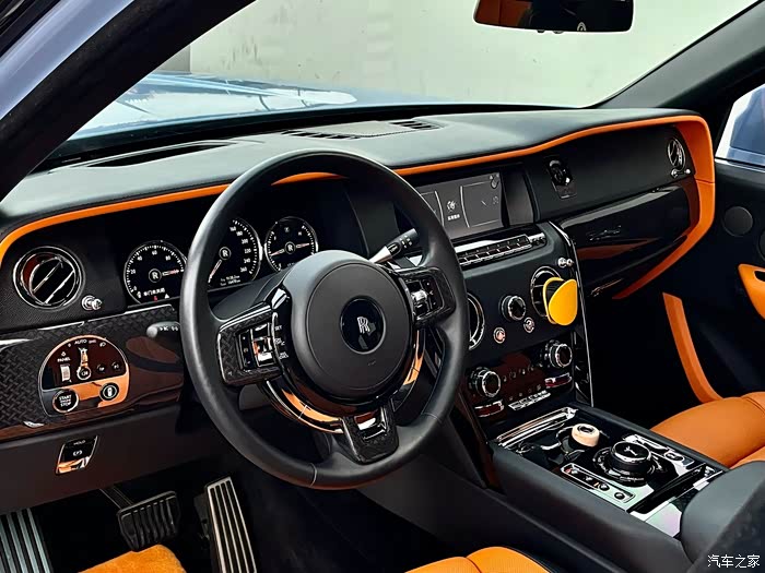 劳斯莱斯库里南bb 21年4月上牌, 安全行驶1万8千公里!