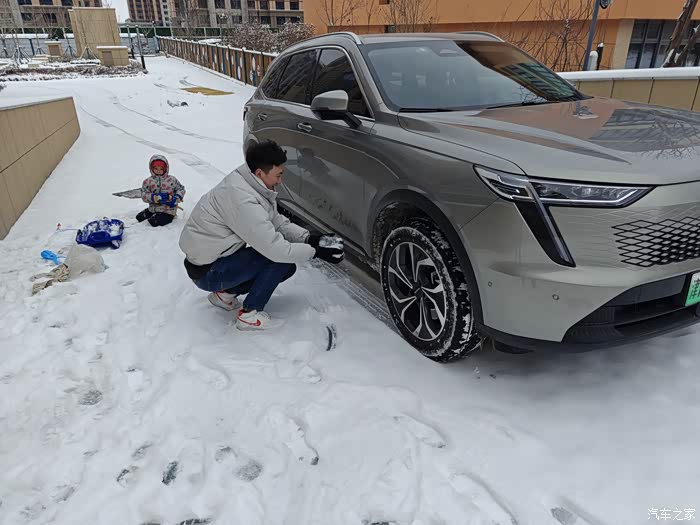 瑞雪兆丰年枭龙max伴你左右