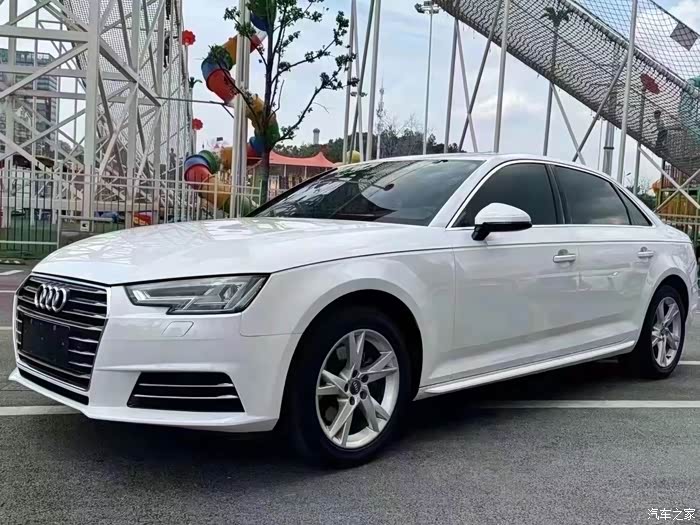 18年18款奥迪a4l 2.0t 精品车况 一手车,7.5万