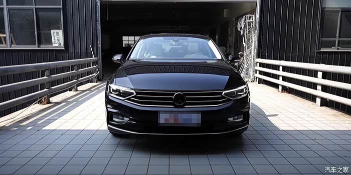 车子有多好不如内饰带快表全新迈腾外观详解