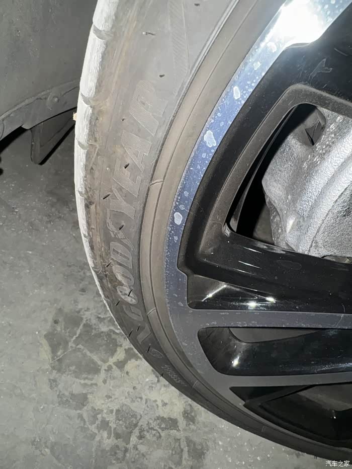 出4条宝马mini原厂固特异防爆胎2054018下地