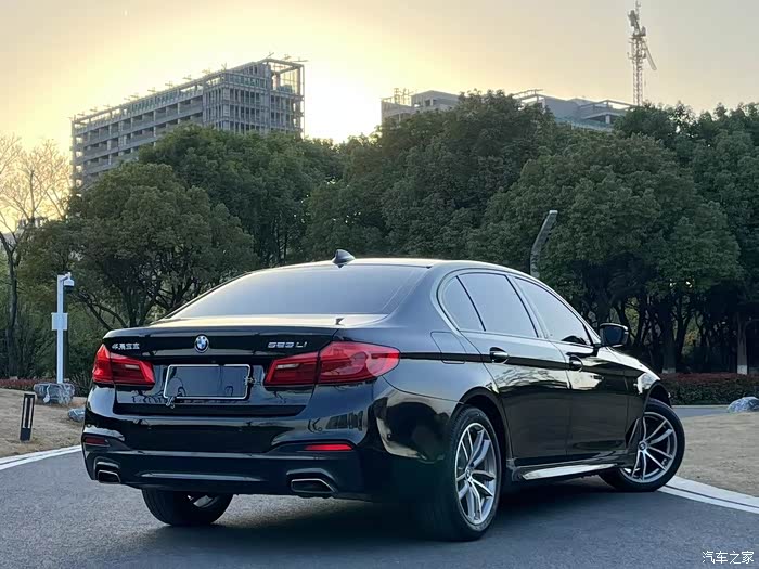 18年宝马525lim运动套件版仅52万公里全车原版