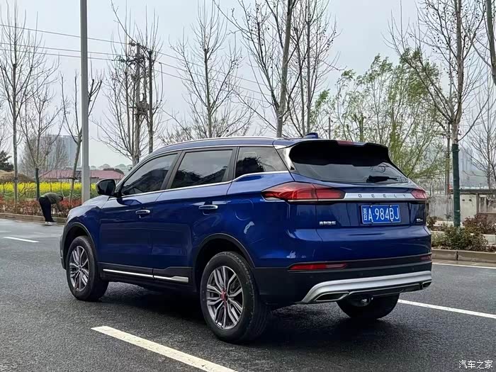 新到20年博越pro18t四缸机电动座椅全景天窗