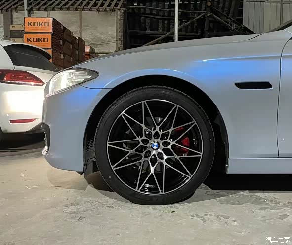 宝马鸟巢轮毂真的帅啊