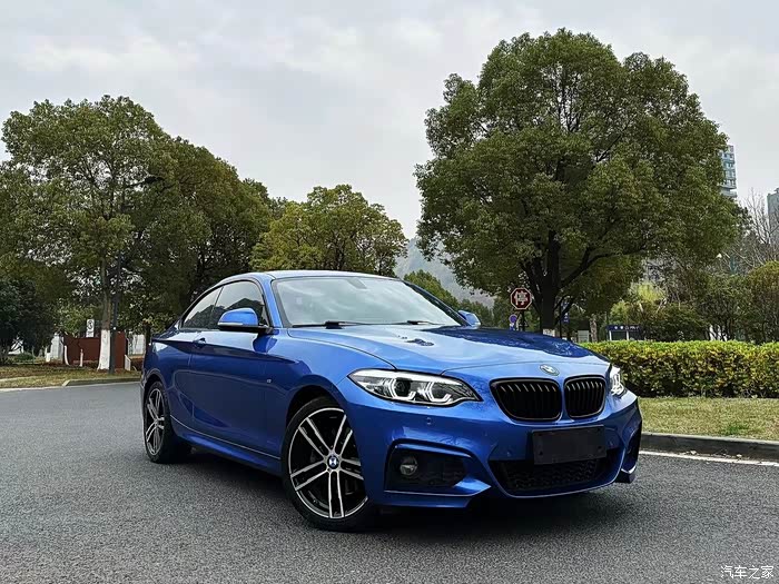 宝马2系225i尊享型m运动套装上牌日期2020年