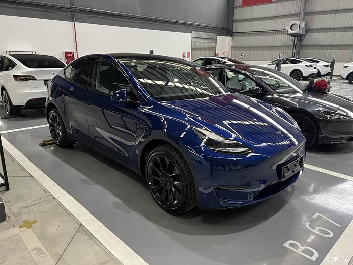 我提了特斯拉modely标准续航版本