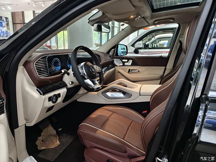 北京bj90升级迈巴赫内饰和大连屏