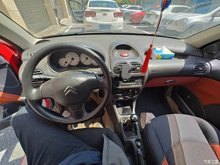 点击:>1|回复:>0标致206论坛>09年3月雪铁龙c2高配1.6mt8888带走!