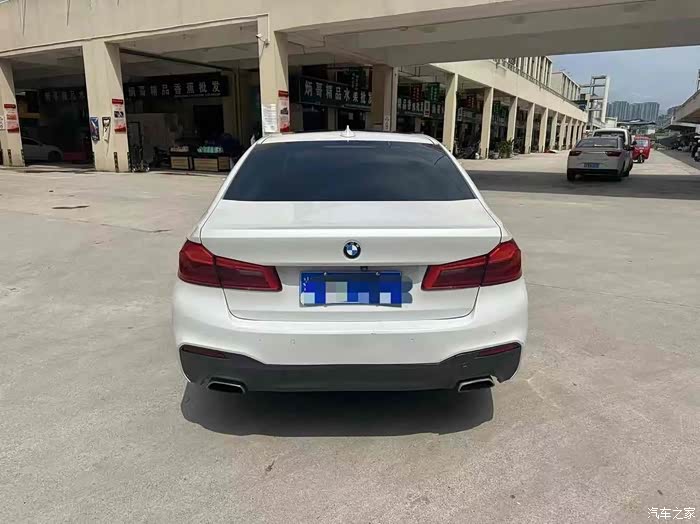 即将到店18年18款宝马530li尊享运动版,实表7.8万公