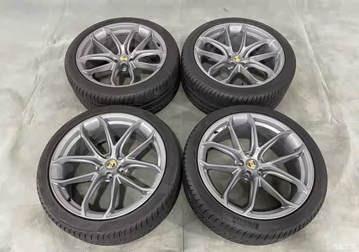 出一套21寸保时捷玛卡macan轮毂最新款花瓣轮毂265