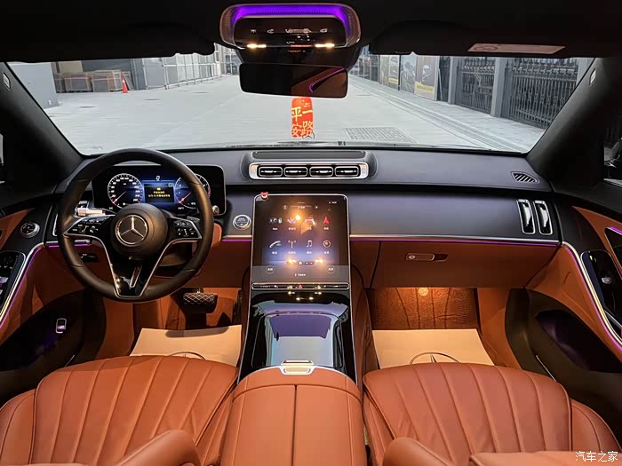 出个人21年奔驰s400l,3.0t发动机,原版车况,2个面