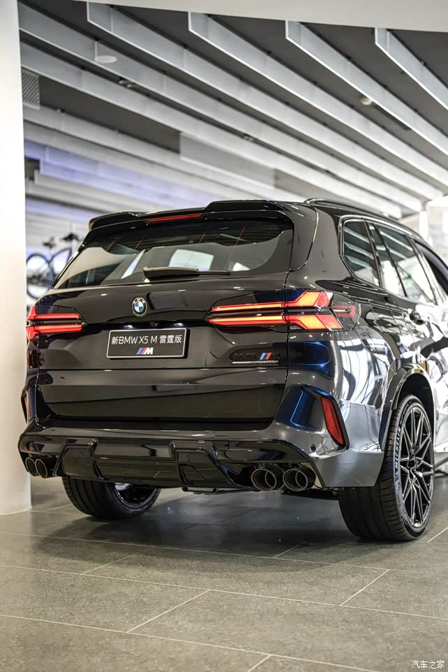 宝马x5m全方位细节展示宝马x5mg大师的镜头拍的果