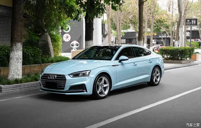 拿下20年奥迪a5四门无边框进口轿跑美女老师一手车实表