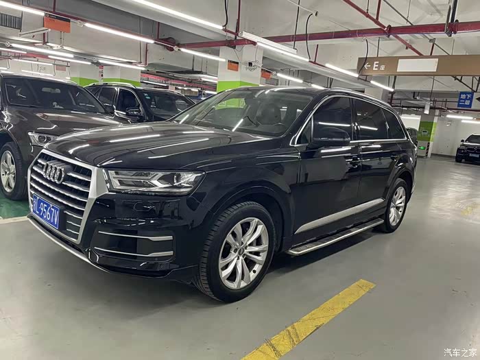 17年奥迪q7 全车原版原漆 11.8w公里 全款22.8w