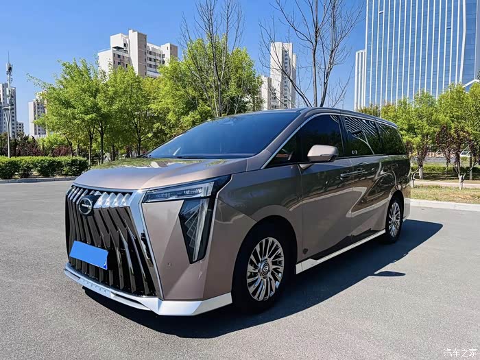 国产埃尔法,24年传祺m8宗师2.0tgdi旗舰版 一手0过