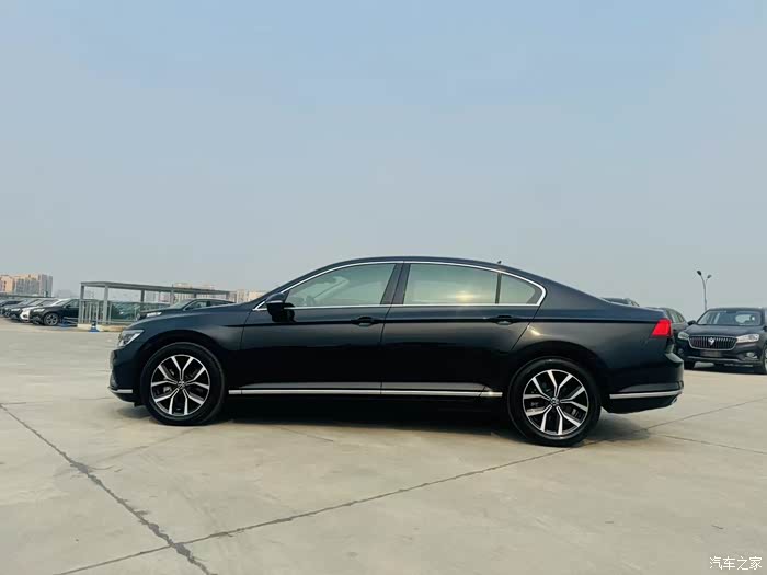 22年大众迈腾330领先 2.8万公里 原版车况 一手车 价