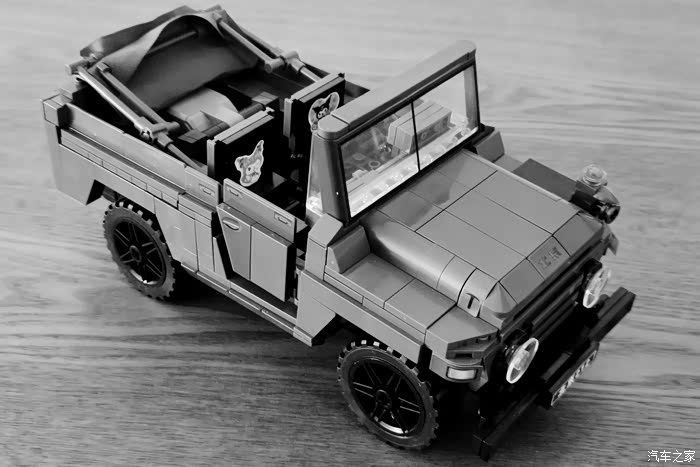 潮玩好物情怀能留住经典动手拼装北京212越野吉普车乐高车模