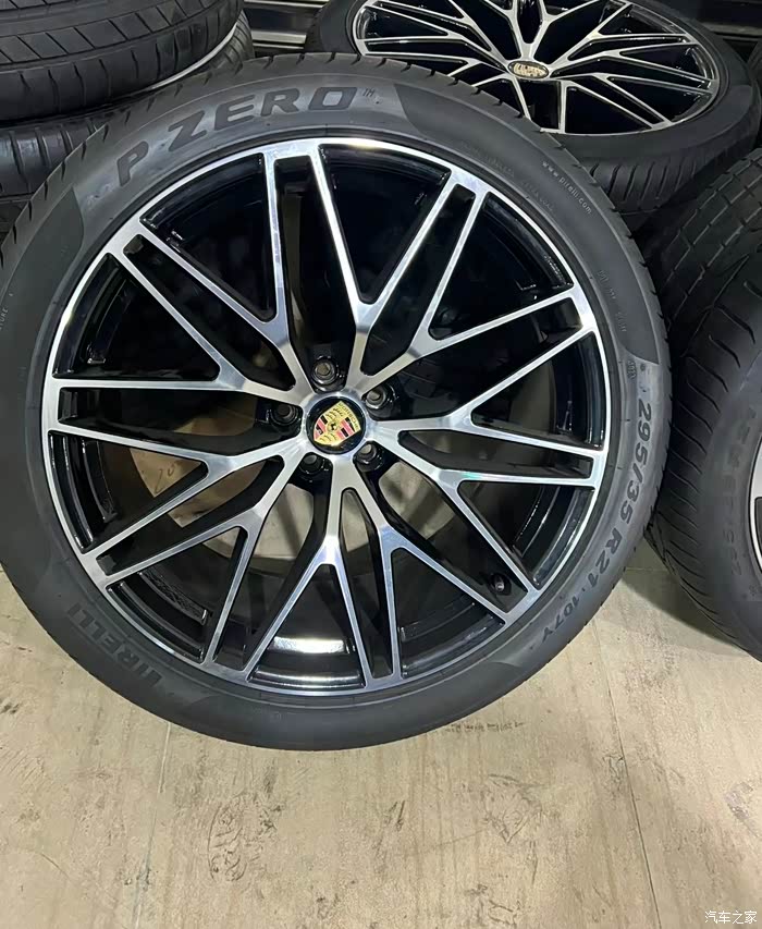 【图】21寸保时捷玛卡轮毂轮胎,喜欢的可以来_macan论坛_汽车之家论坛