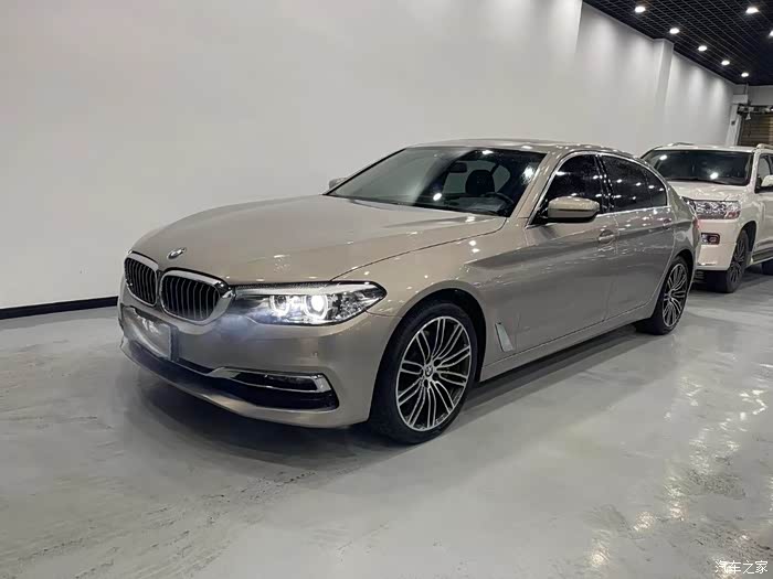 出售18年11月宝马530li私家好车