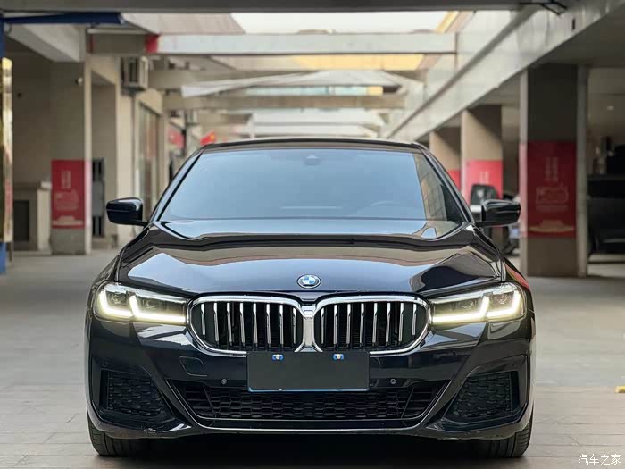 出一台22年上牌宝马525i进口m运动套装目前一手车