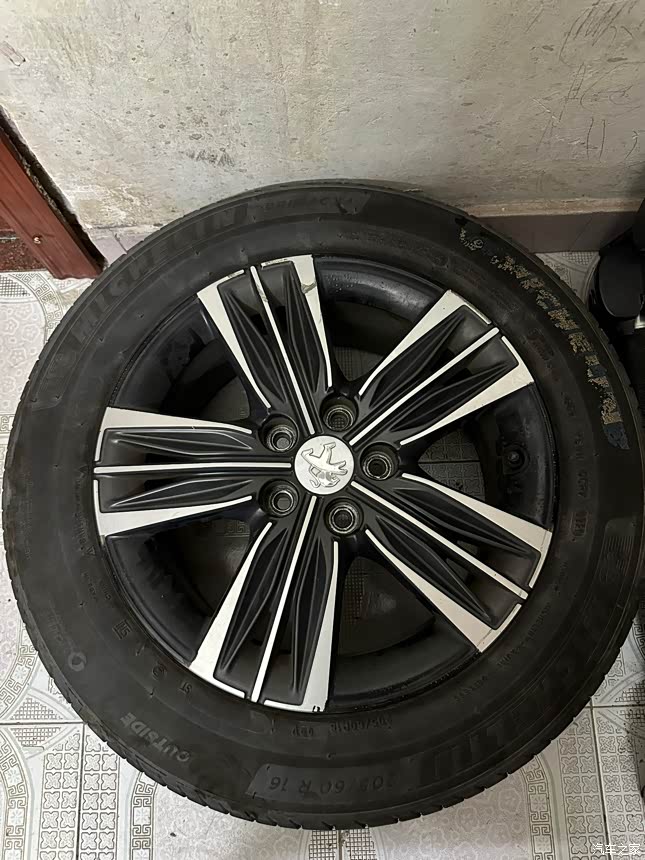 【图】出308原车4个轮毂带胎,胎是21年的米其林pm4,实表走了_标致308