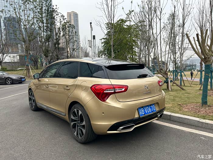 ds518t尊享版2016年上牌67万公里个人