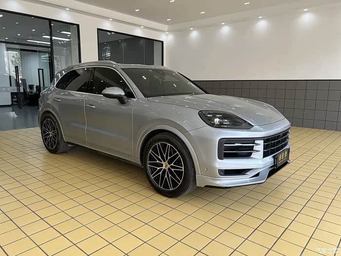 24卡宴泰卡特包围他来辣