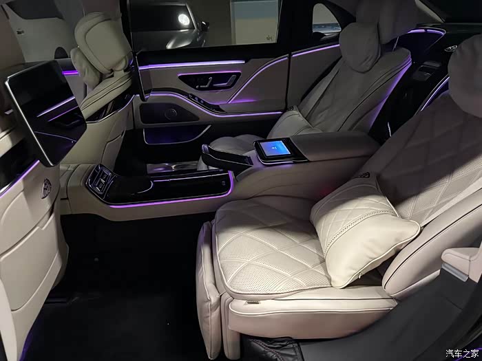 已拿下迈巴赫s4804座上牌2021年11月26000