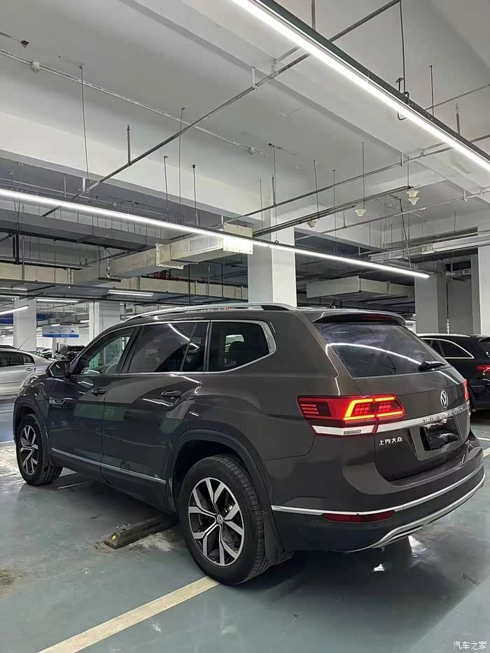 98万 新到18年大众途昂,2.0t,全