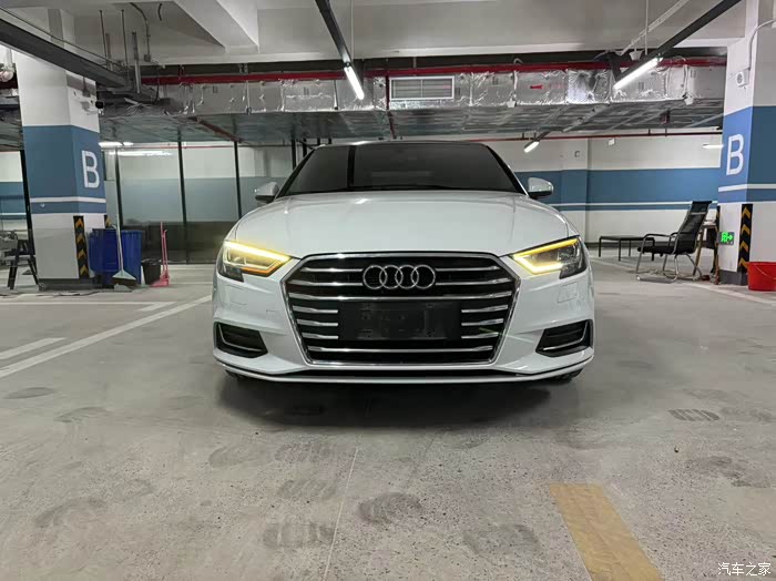 出一台17年7月上牌奥迪a3,2.0t性能小怪兽,白外黑内