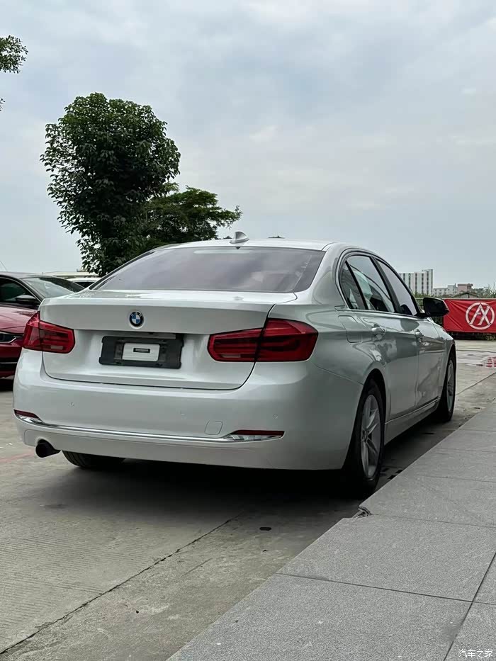 2016年宝马3系加长版,5.6万公里,原版车况