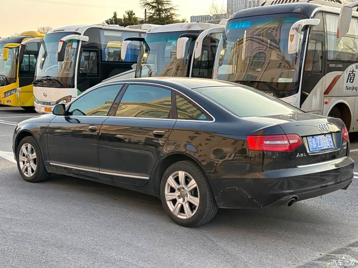 出11年24奥迪a6底盘工整