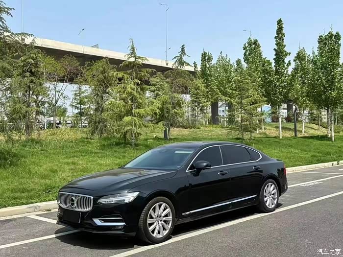 9万 最新到店20款20年沃尔沃s90,2.0t