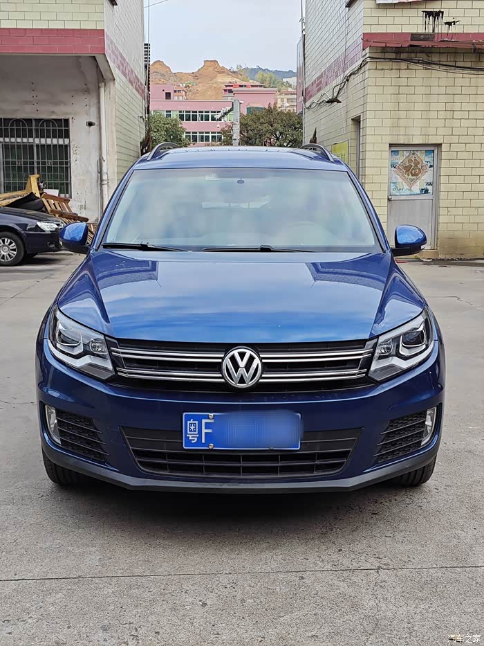 出大众途观1.8t自动,少见宝石蓝