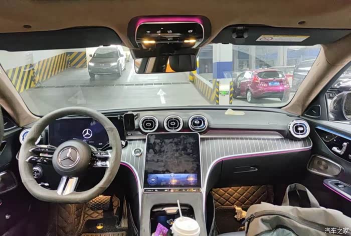 拿下21年22款奔驰c260l皓夜版高配车况原版原漆