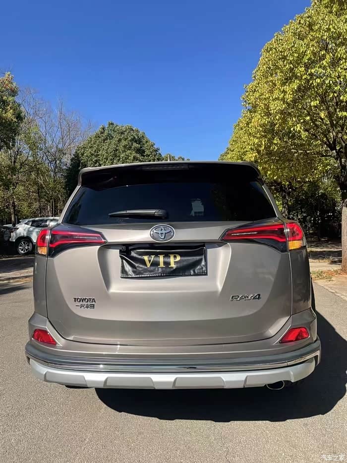 2019年10月上牌丰田荣放rav420手自一体8at