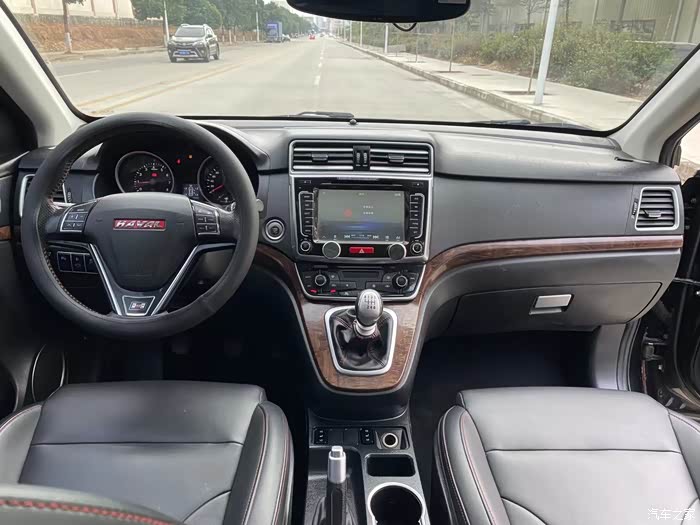 最新到店2016年一手精品哈弗h615t手动运动版车况