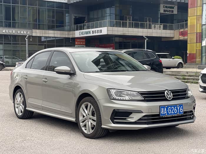 大众速腾2018款280tsidsg熠动版行驶7