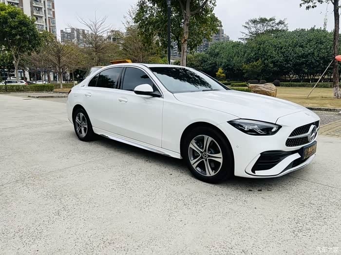 12522年8月奔驰c200l