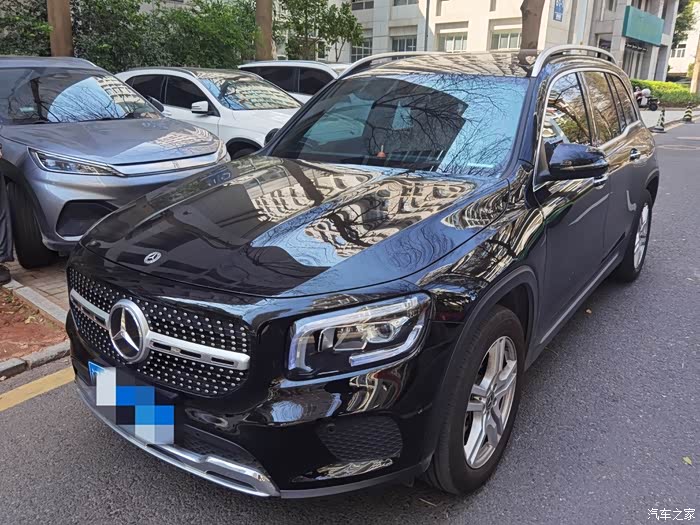 202211奔驰glb220动感5座自动20t实表9000公里极品车况