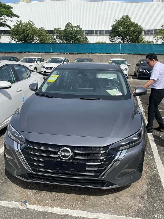 全新轩逸,改装黑武士