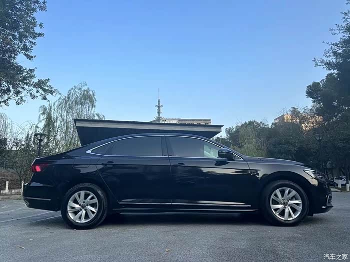 新到店2021年大众帕萨特极品车款原版原漆2万多公里