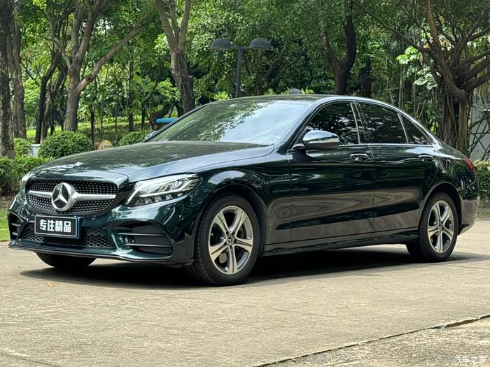 出奔驰 20款 改款c 260 l 运动版 20年6月上牌