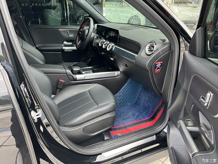 【图】,2022款奔驰glb220动感型,原版原漆带车衣,加装了电_奔驰glc