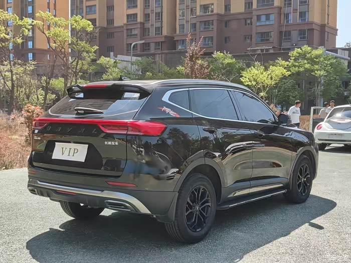 哈弗h621年15t冠军版前置前驱七挡湿式双离合车