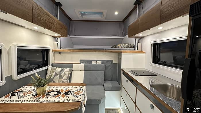 旅美奇域f150u单排四驱越野房车外观内饰合集