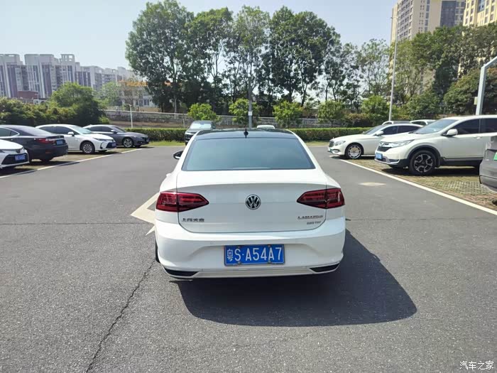 新到准2020年大众凌渡14t排量230tsi一手车基