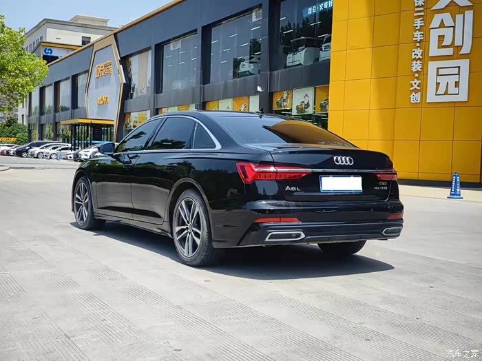 出21年奥迪a6l,原版原漆,3万公里,27.× 40豪华动
