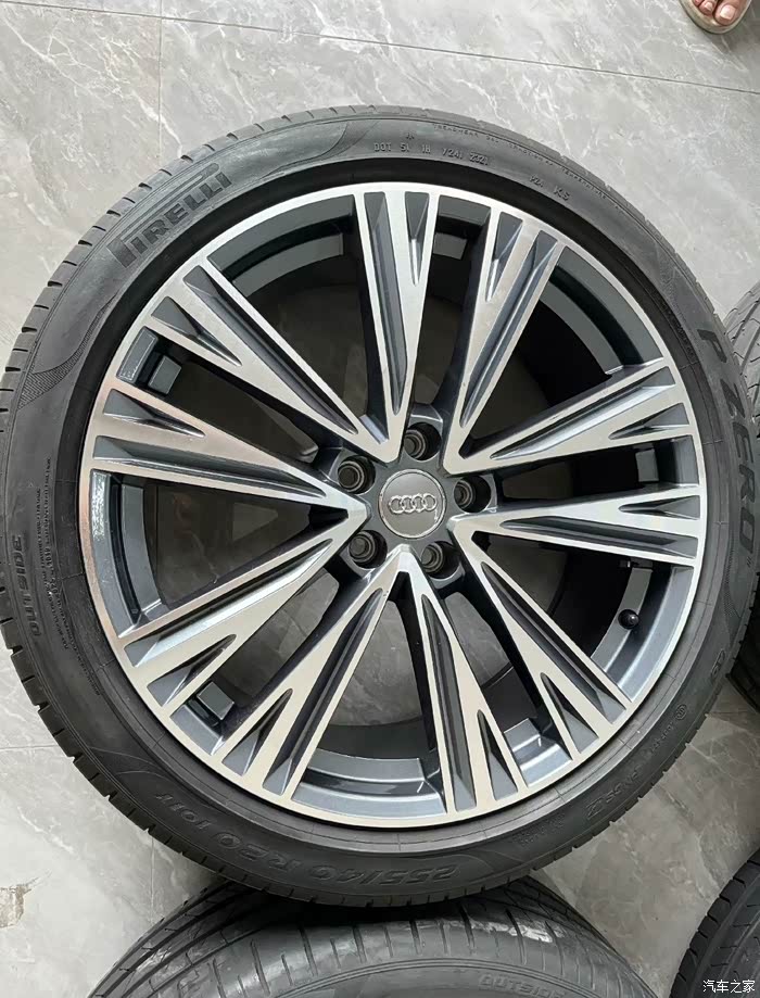 20寸奥迪a6轮毂带胎一套感兴趣的看过来