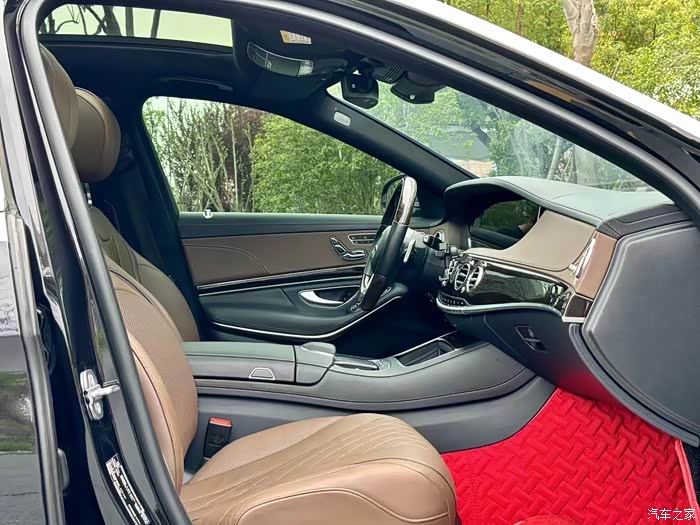 19年奔驰迈巴赫s450,私家代步车,原版原漆,实际10万公